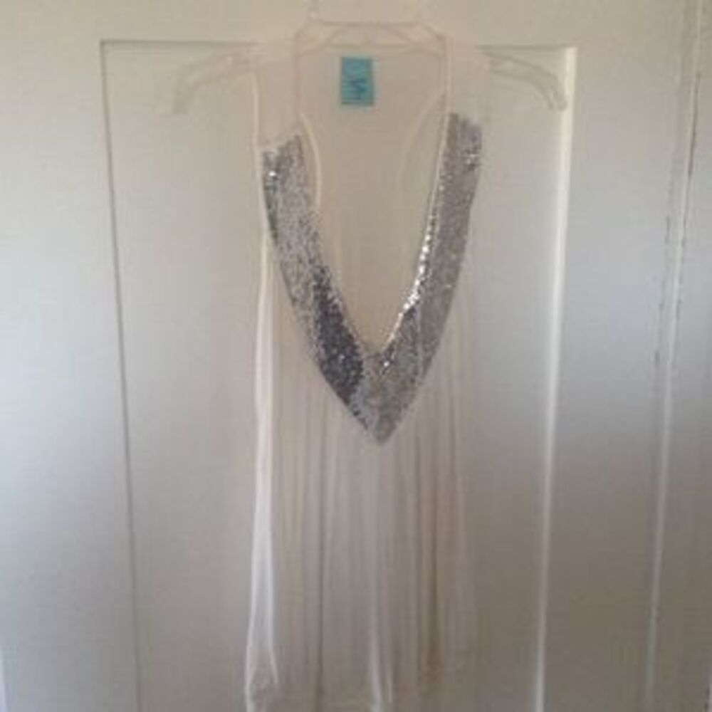 Tank top with sequin detail - Picture 7 of 8